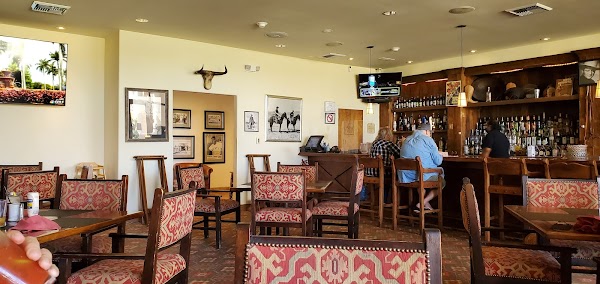 Duke's Lounge/Legends Restaraunt interior